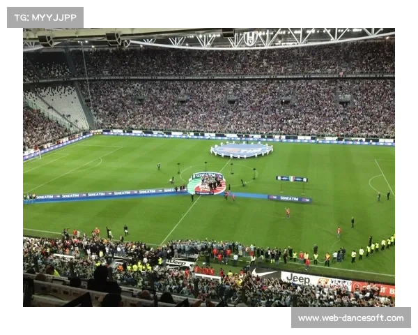 利物浦球迷客场高唱队歌，圣西罗球场变安菲尔德